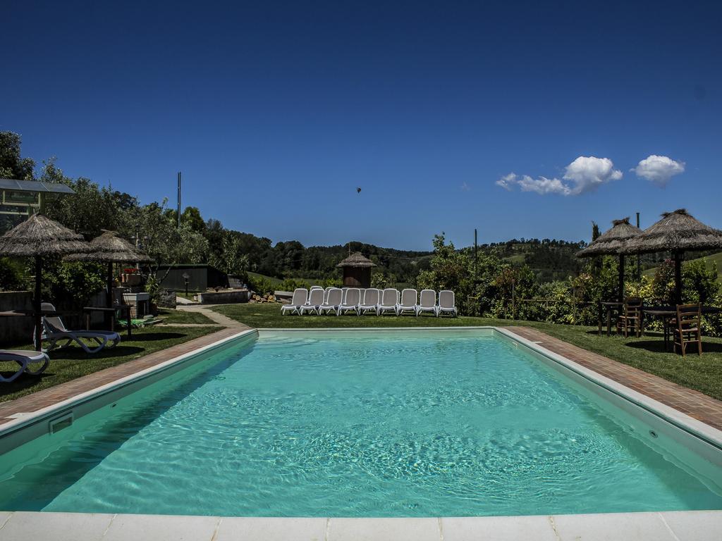 Il Nido D'Amore - Lorenzana Colombaie Bed and Breakfast Buitenkant foto