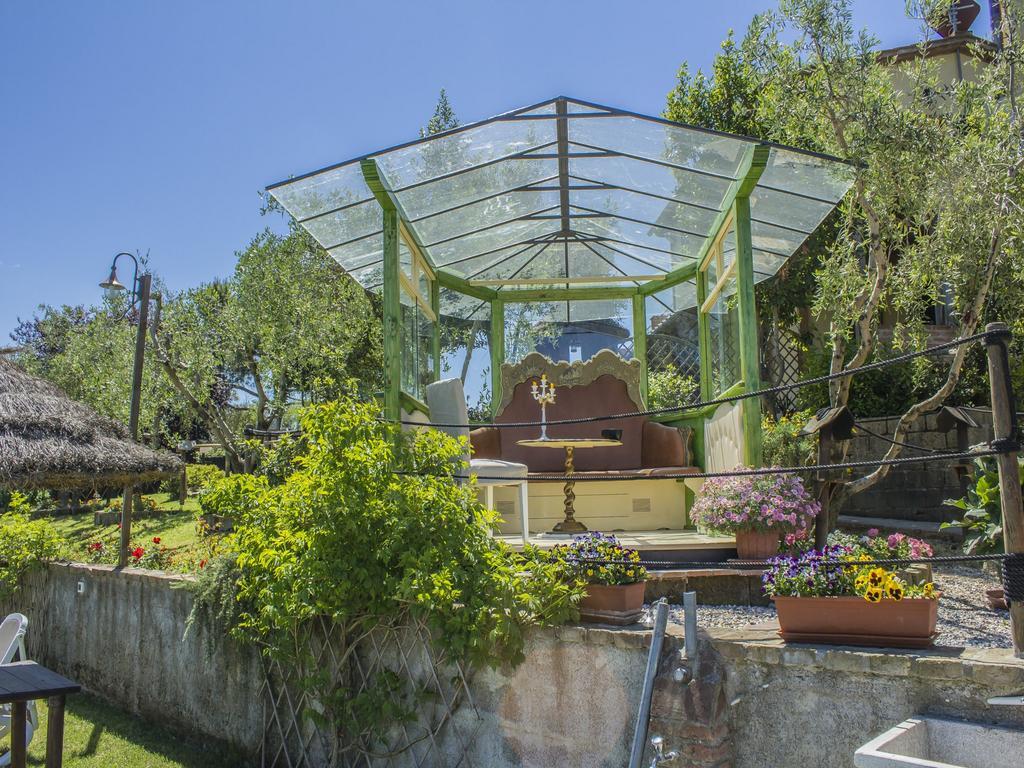 Il Nido D'Amore - Lorenzana Colombaie Bed and Breakfast Buitenkant foto