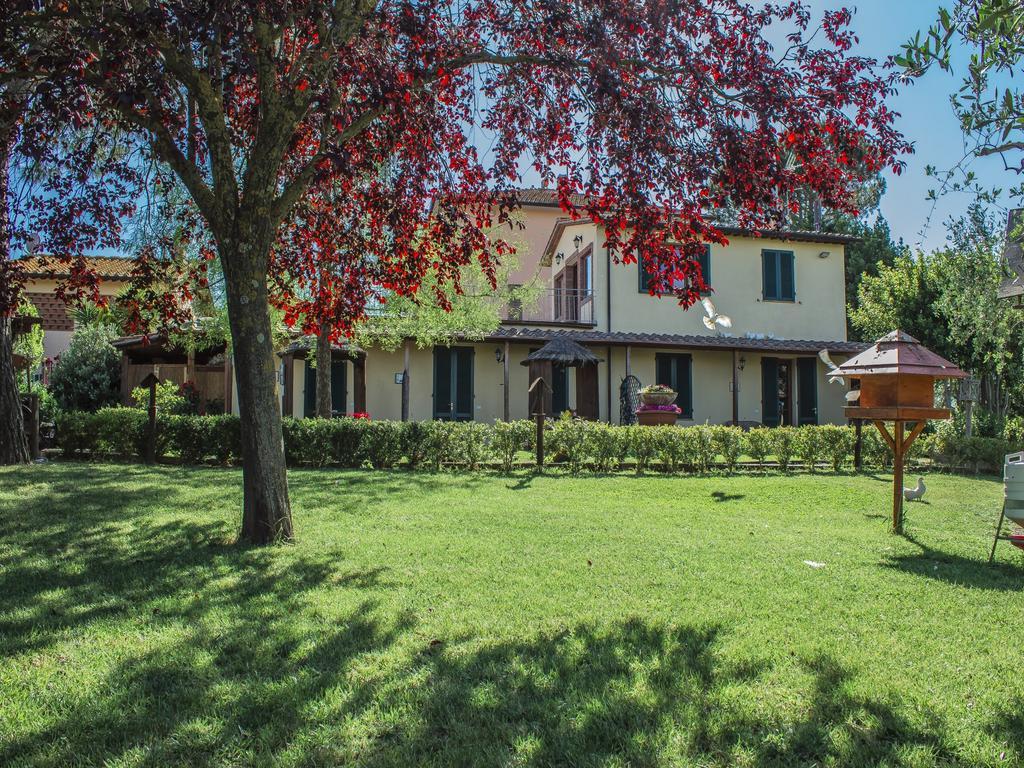 Il Nido D'Amore - Lorenzana Colombaie Bed and Breakfast Buitenkant foto