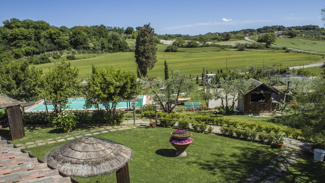 Il Nido D'Amore - Lorenzana Colombaie Bed and Breakfast Buitenkant foto